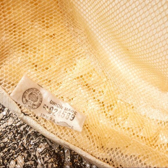 Vintage Pearl Straw Pillbox Hat with Netting - Picture 7 of 10